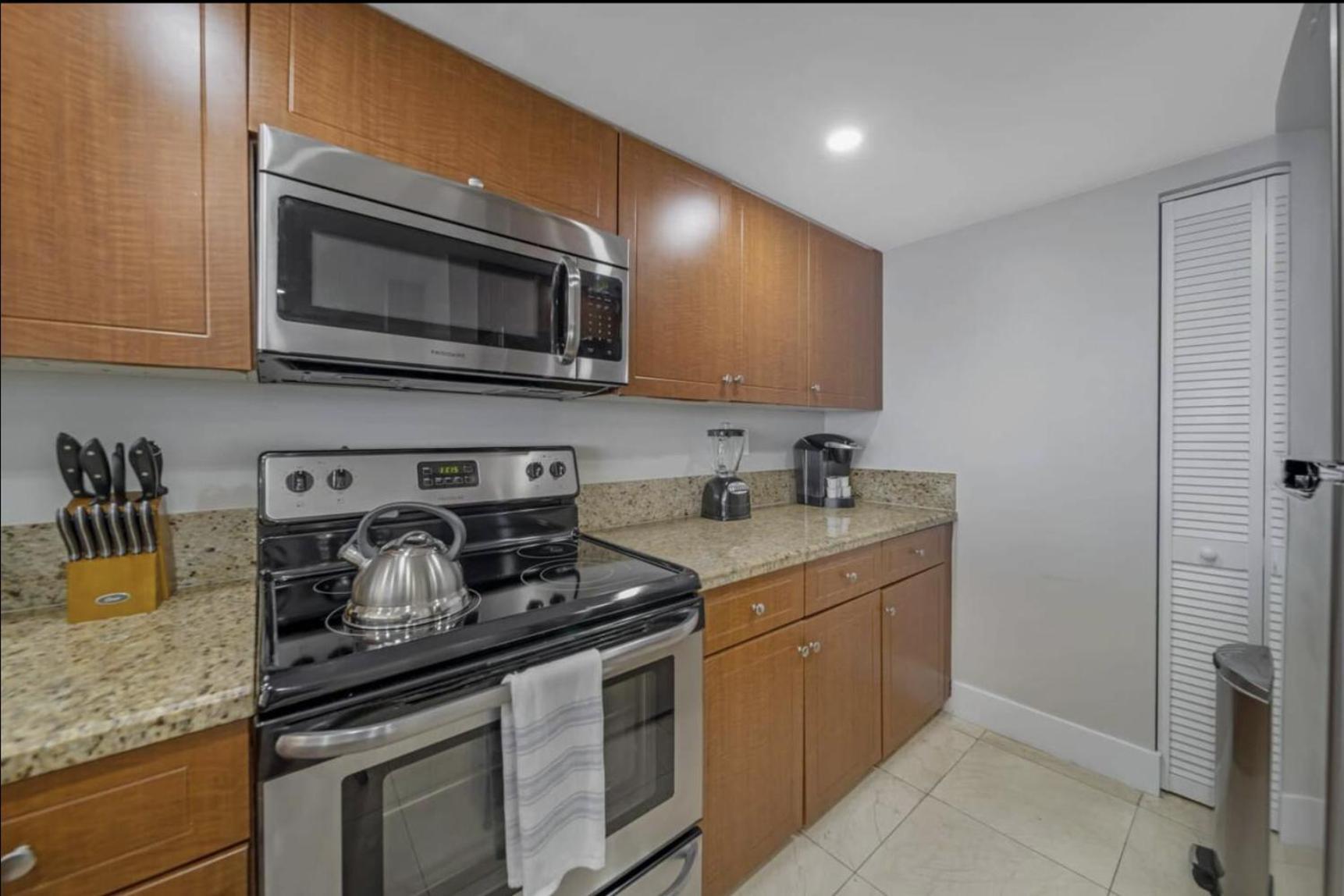 4 Bedroom With Stunning Balcony View Apartamento