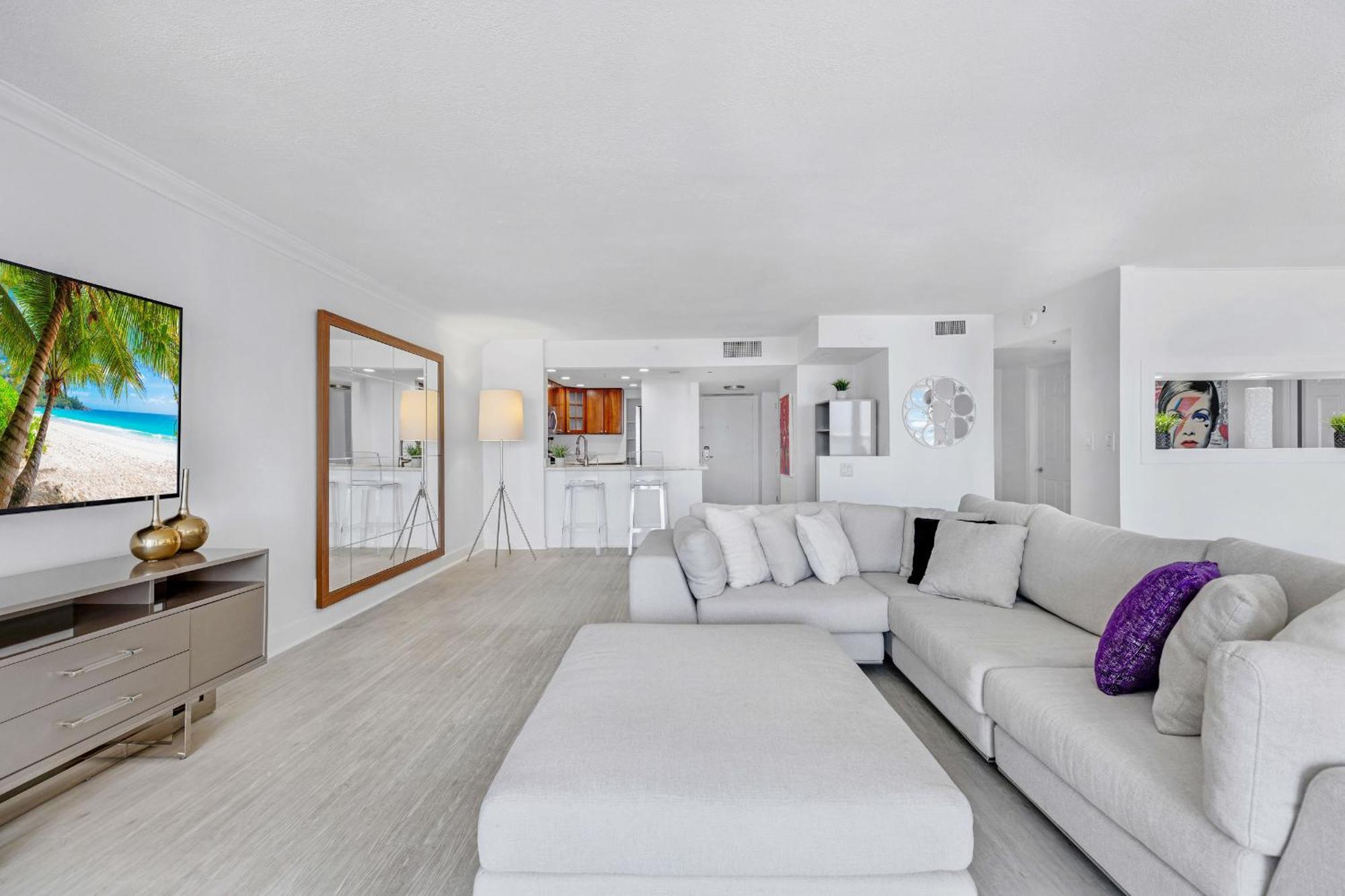 4 Bedroom With Stunning Balcony View Apartamento *